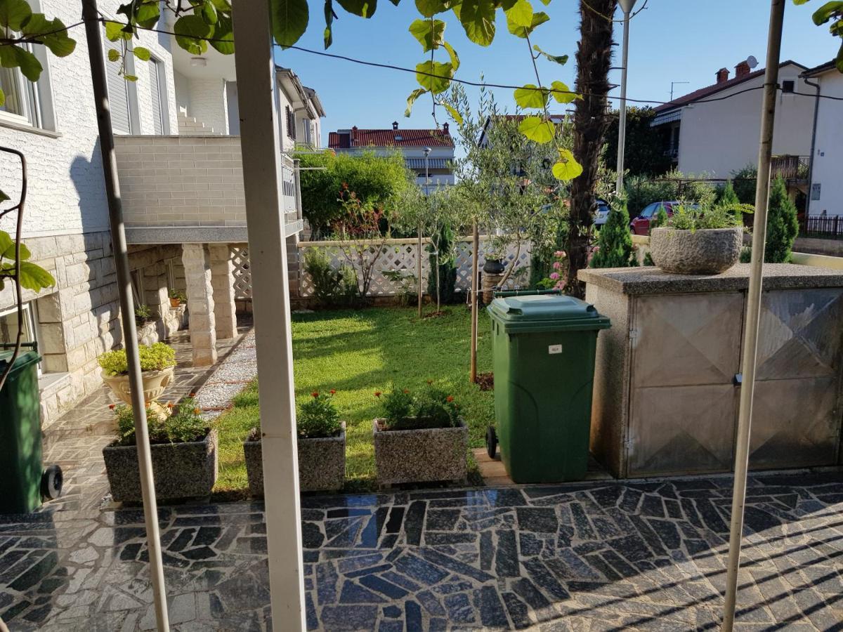 Appartement Zino à Umag Extérieur photo